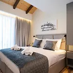 Seafront Sunset Studio&rooms زادار