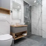 Seafront Sunset Studio&rooms شقة زادار