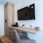 Seafront Sunset Studio&rooms * زادار