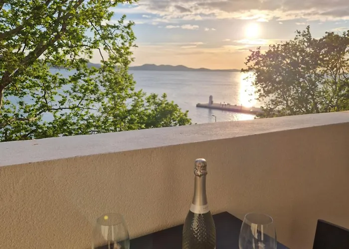 Seafront Sunset Studio&rooms * ザダル