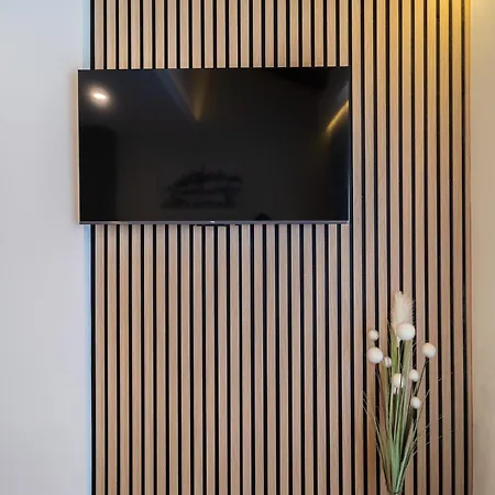 Апартаменти Seafront Sunset Studio&rooms