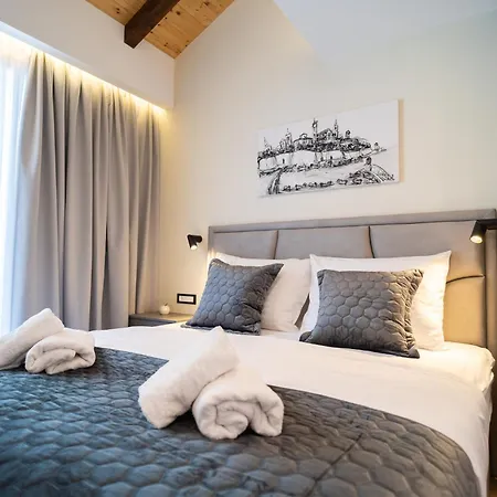 아파트 Seafront Sunset Studio&rooms 자다르