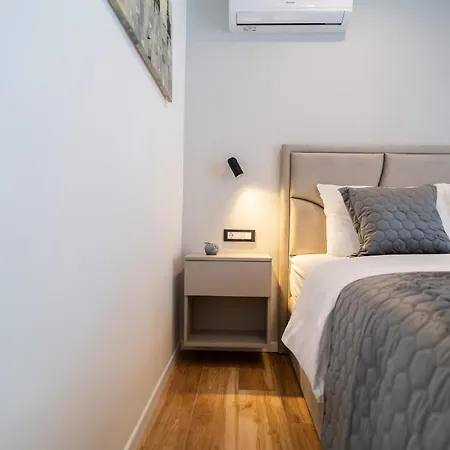 Seafront Sunset Studio&rooms * 자다르