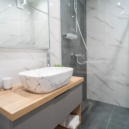 Seafront Sunset Studio&rooms * 자다르