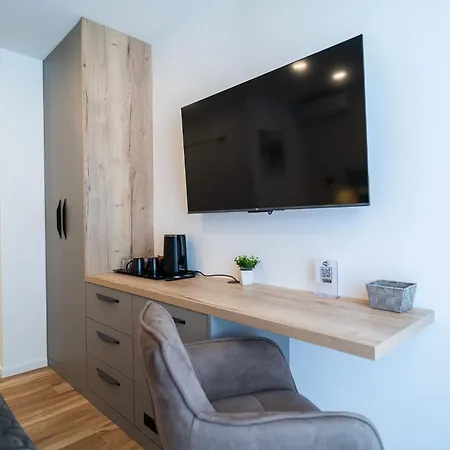 Seafront Sunset Studio&rooms * Задар