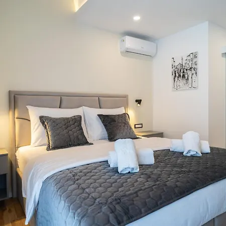 Seafront Sunset Studio&rooms * Задар